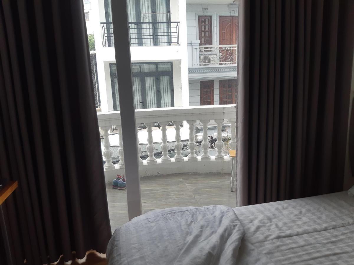 Yelo Hostel & Cafe Ho Chi Minh City Exterior photo